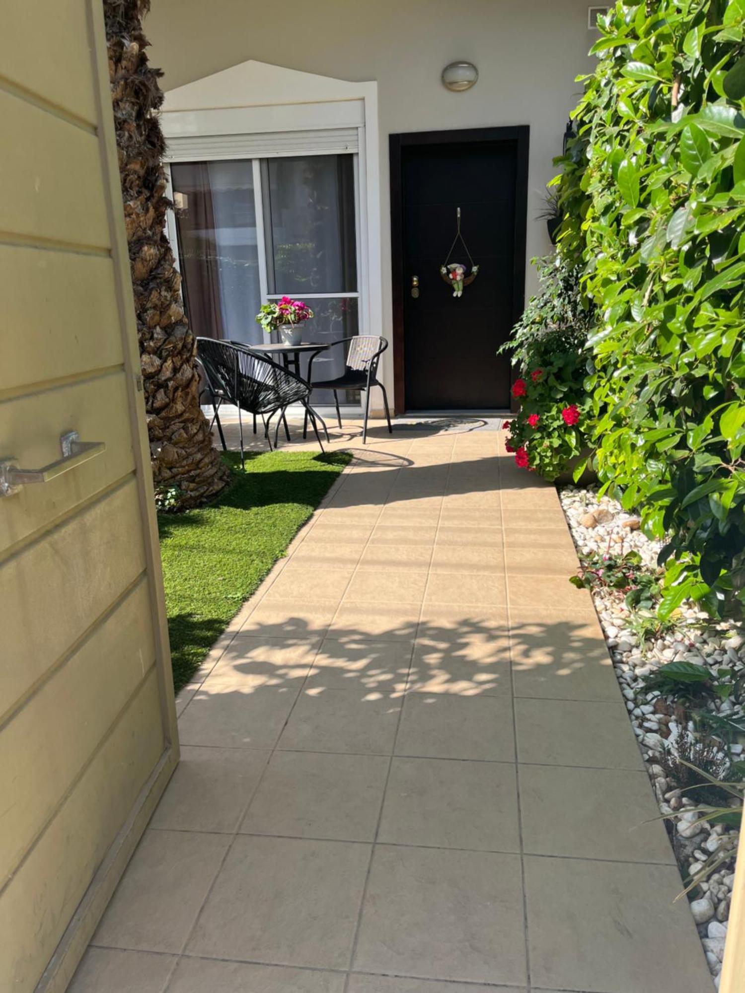 Elegant Glyfada Apartment-Private Garden-Near Metro Athen Eksteriør bilde