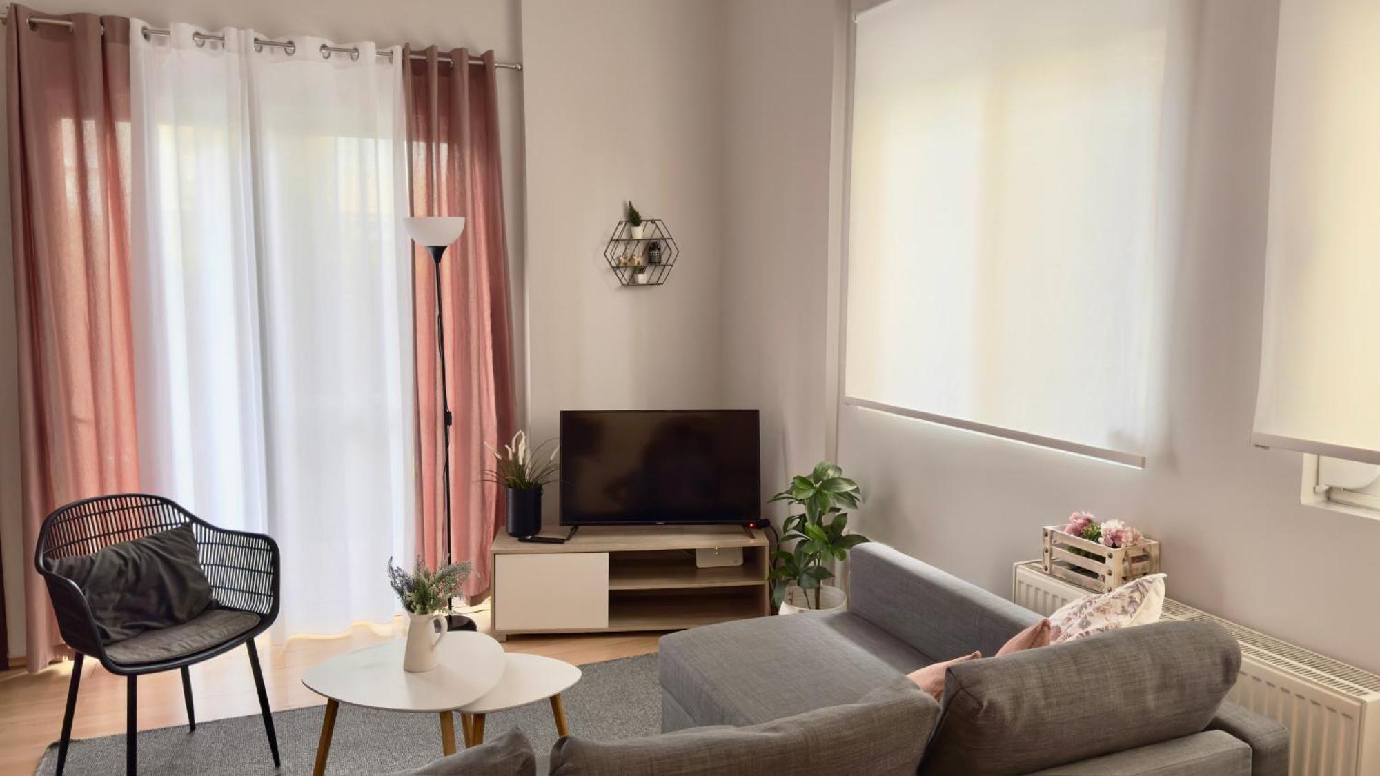Elegant Glyfada Apartment-Private Garden-Near Metro Athen Eksteriør bilde